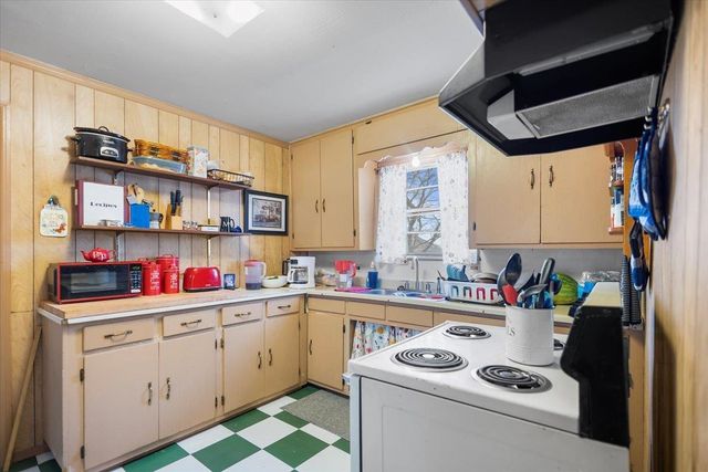 1706 Baxter Ave, Longview, TX 75602