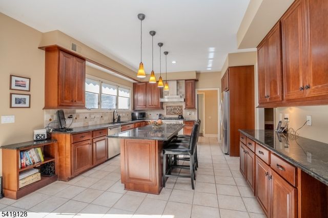 82 Millers Grove Rd, Montgomery Twp., NJ 08502