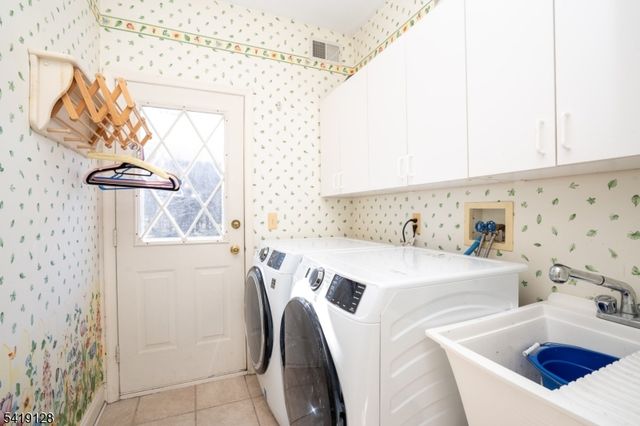 82 Millers Grove Rd, Montgomery Twp., NJ 08502