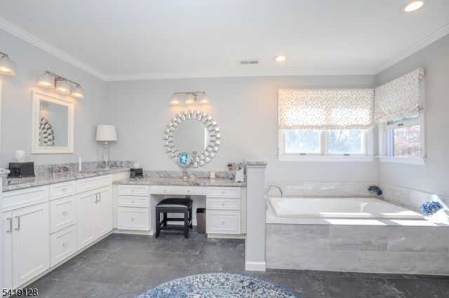 82 Millers Grove Rd, Montgomery Twp., NJ 08502