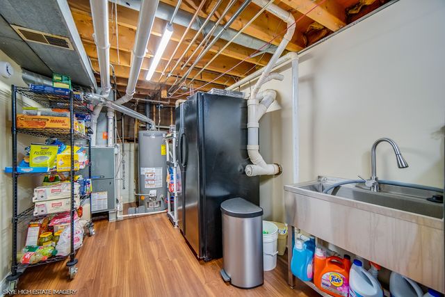 12152 Forestview Drive, Orland Park, IL 60467