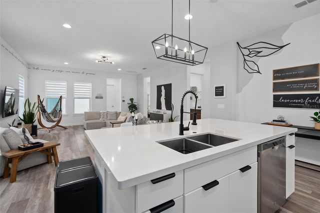 8820 SPERRY STREET, Orlando, FL 32827