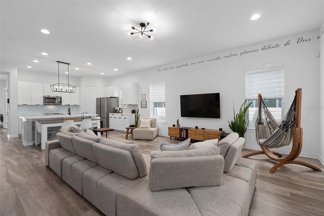 8820 SPERRY STREET, Orlando, FL 32827