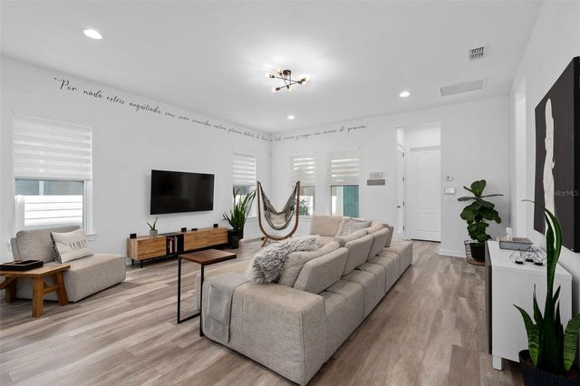 8820 SPERRY STREET, Orlando, FL 32827