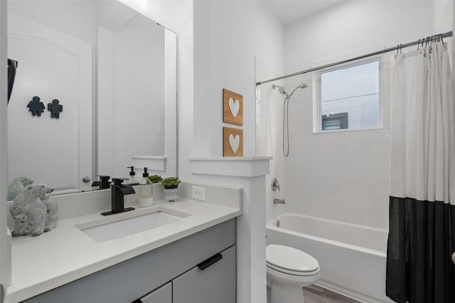 8820 SPERRY STREET, Orlando, FL 32827