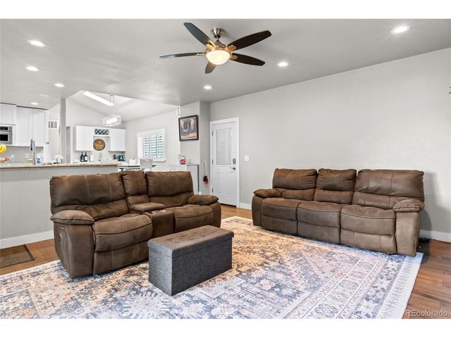 21375 E Nichols Pl, Aurora, CO 80016