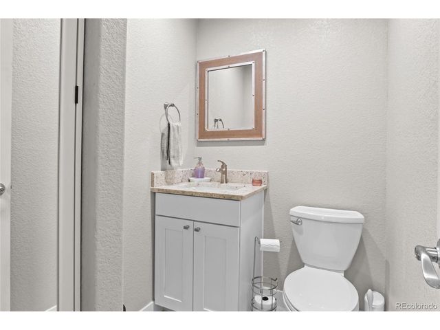 21375 E Nichols Pl, Aurora, CO 80016