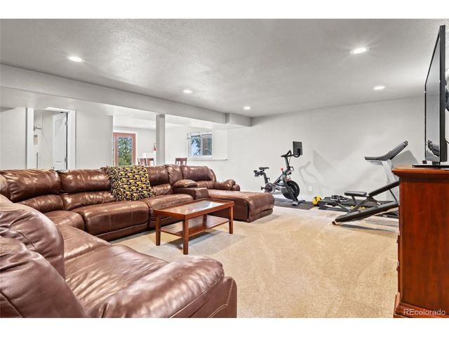 21375 E Nichols Pl, Aurora, CO 80016