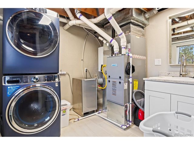 21375 E Nichols Pl, Aurora, CO 80016