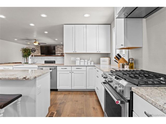 21375 E Nichols Pl, Aurora, CO 80016