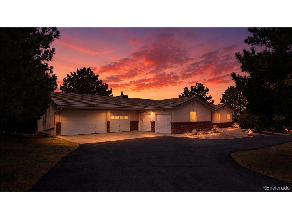 21375 E Nichols Pl, Aurora, CO 80016