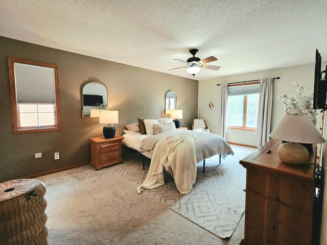 815 23rd Street SW, Rochester, MN 55902