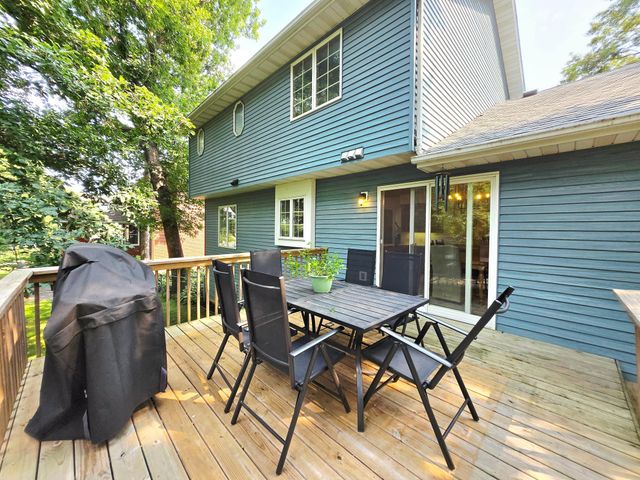 815 23rd Street SW, Rochester, MN 55902