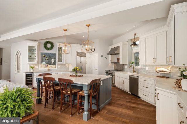 50 W HOLLY DR, Long Beach Township, NJ 08008