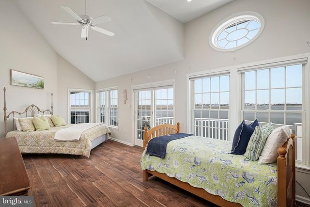 50 W HOLLY DR, Long Beach Township, NJ 08008