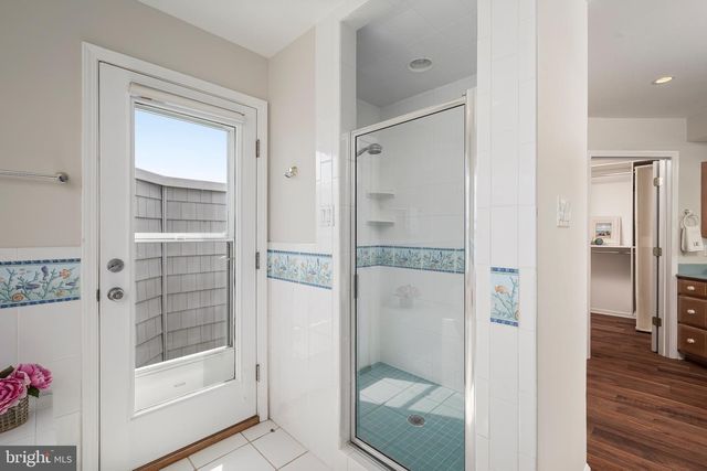 50 W HOLLY DR, Long Beach Township, NJ 08008