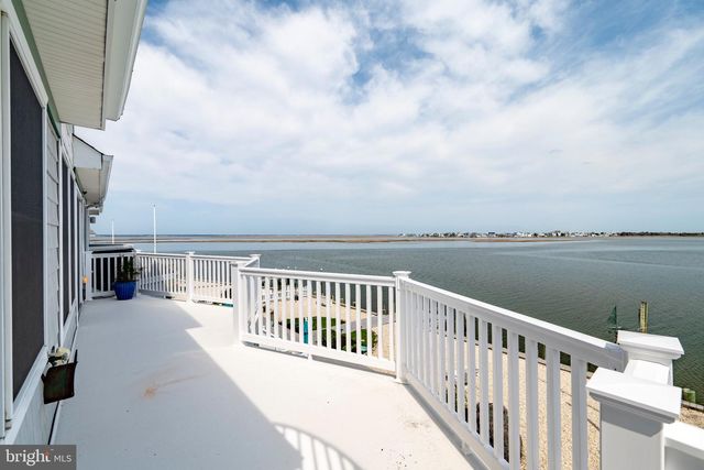 50 W HOLLY DR, Long Beach Township, NJ 08008