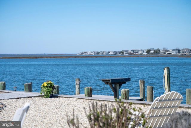50 W HOLLY DR, Long Beach Township, NJ 08008