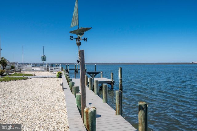 50 W HOLLY DR, Long Beach Township, NJ 08008