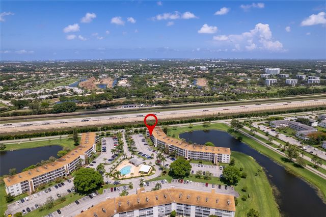 1052 Hythe 1052, Boca Raton, FL 33434