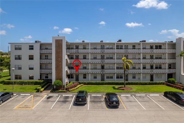 1052 Hythe 1052, Boca Raton, FL 33434