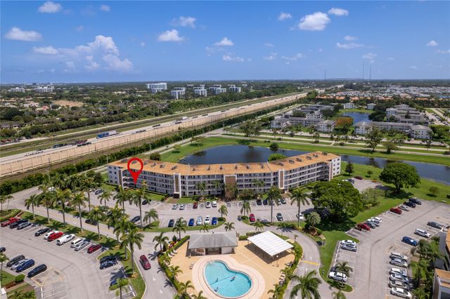 1052 Hythe 1052, Boca Raton, FL 33434