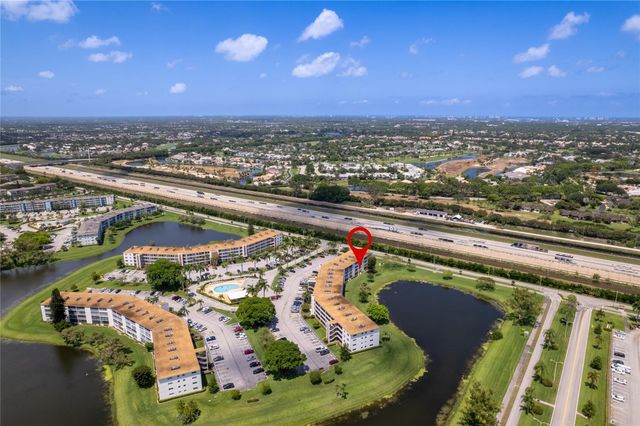 1052 Hythe 1052, Boca Raton, FL 33434