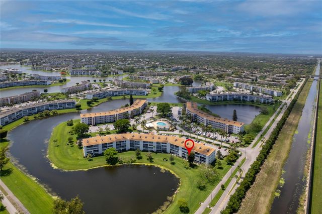 1052 Hythe 1052, Boca Raton, FL 33434