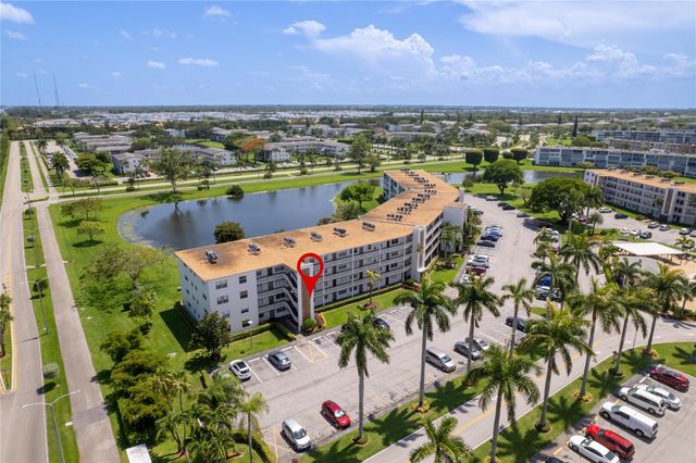 1052 Hythe 1052, Boca Raton, FL 33434