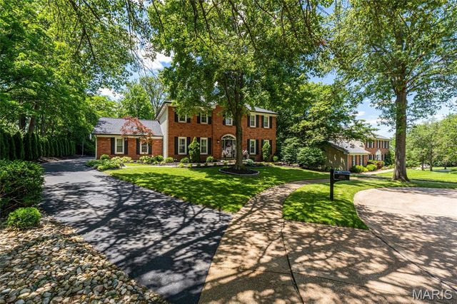 14604 Chermoore Drive, Chesterfield, MO 63017