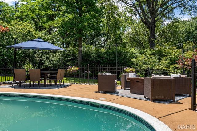 14604 Chermoore Drive, Chesterfield, MO 63017