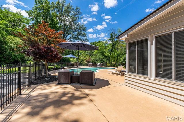 14604 Chermoore Drive, Chesterfield, MO 63017
