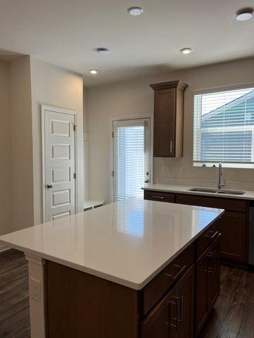 5220 Gladecress Ln, Hermitage, TN 37076