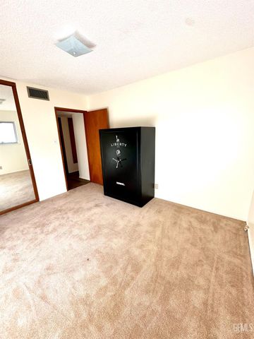 725 Salem Street, Delano, CA 93215