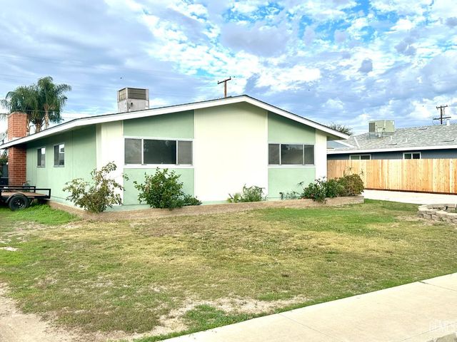 725 Salem Street, Delano, CA 93215