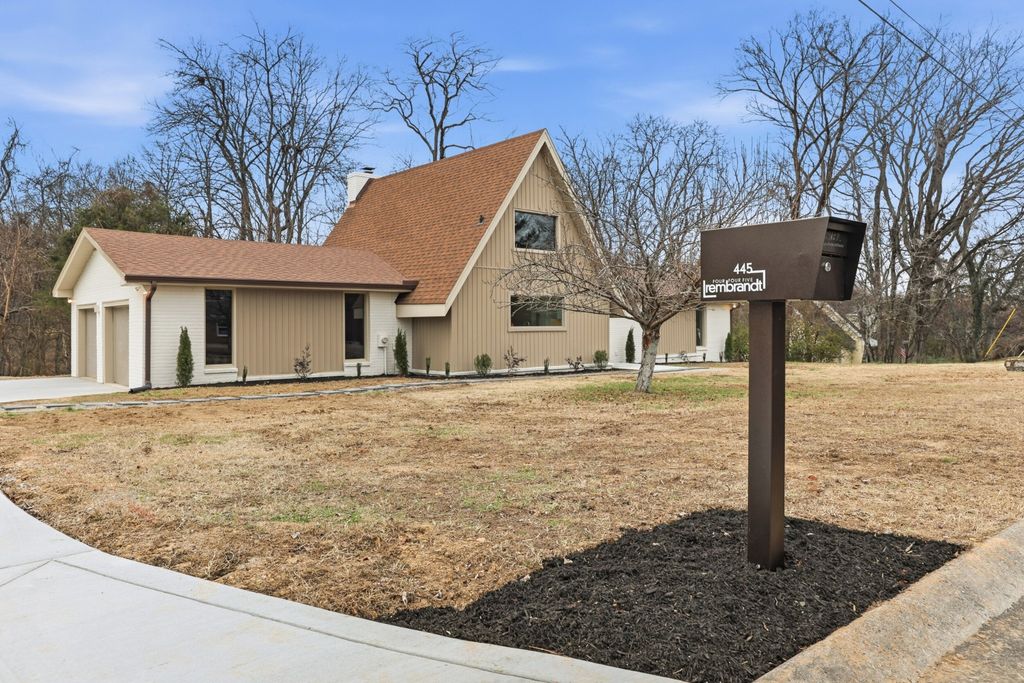 445 Rembrandt Dr, Old Hickory, TN 37138