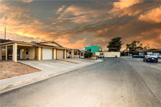 4711 Via Torino, Las Vegas, NV 89103