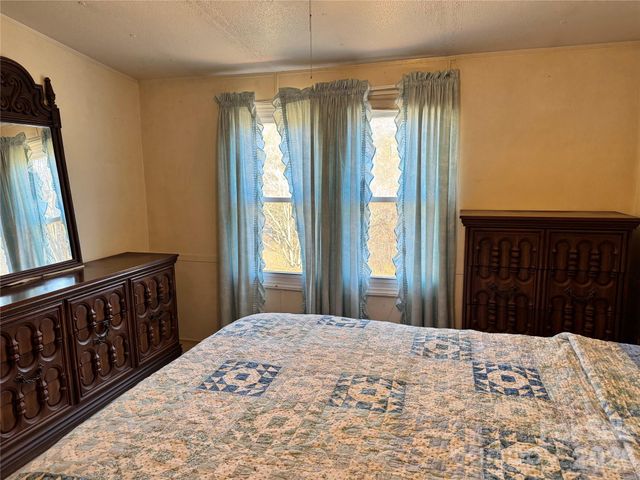 2448 Christopher Road, Morganton, NC 28655