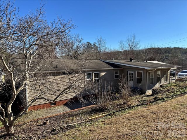 2448 Christopher Road, Morganton, NC 28655