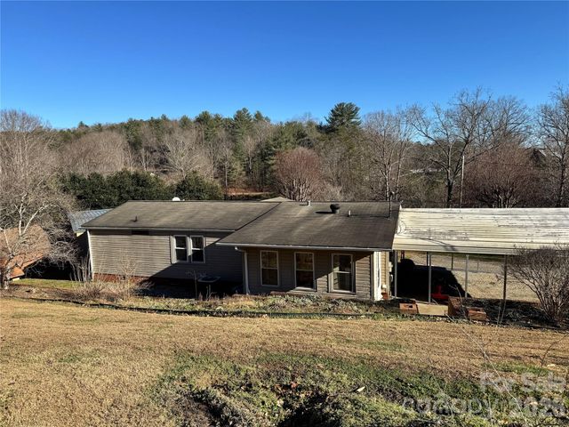 2448 Christopher Road, Morganton, NC 28655