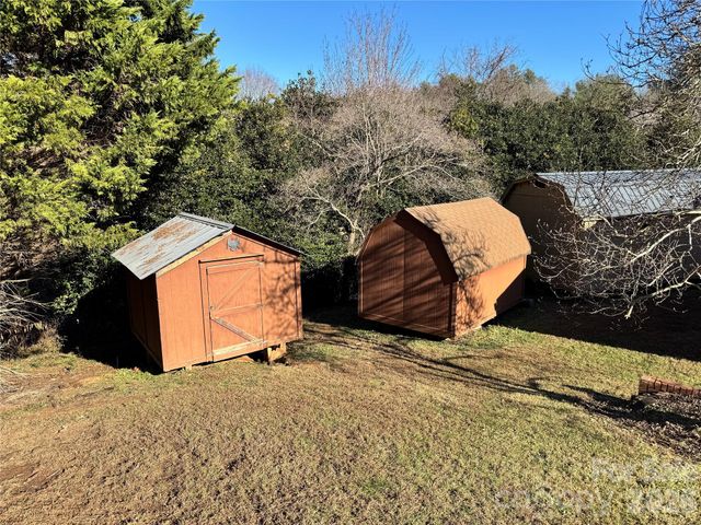 2448 Christopher Road, Morganton, NC 28655