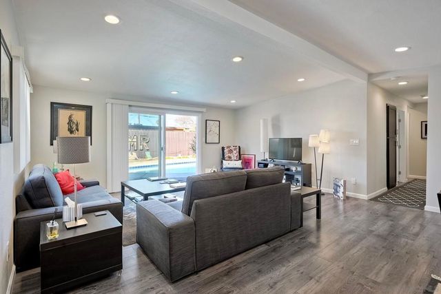 1122 Iris Ave, Imperial Beach, CA 91932