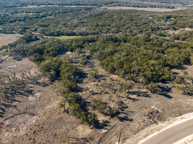 642 Windmill Ridge DR, Blanco, TX 78606