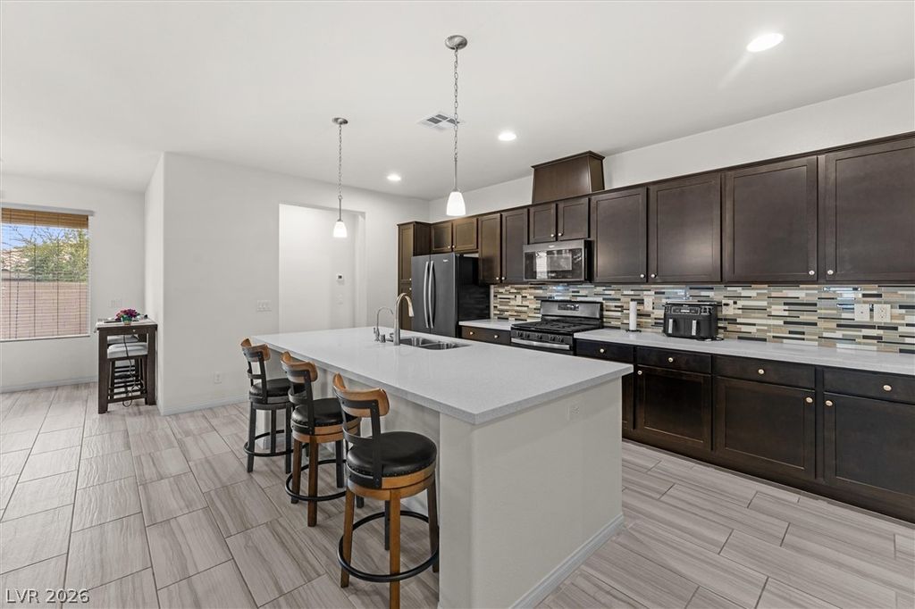 10765 Princeton Bluff Lane, Las Vegas, NV 89129 — photo 2