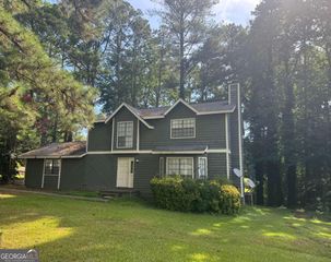 9734 Dixon Industrial Boulevard, Jonesboro, GA 30236