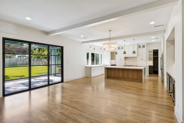 539 Classen Drive, Dallas, TX 75218