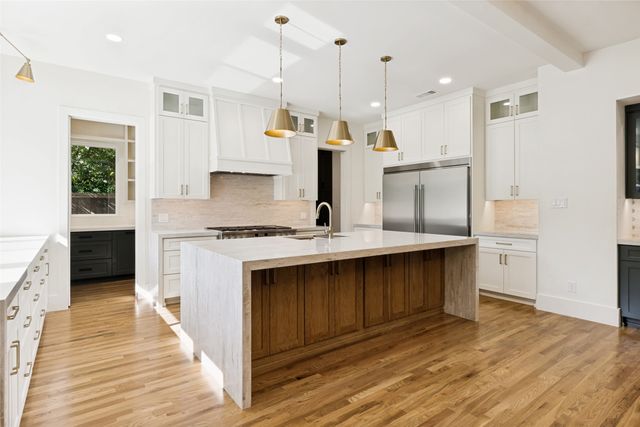 539 Classen Drive, Dallas, TX 75218