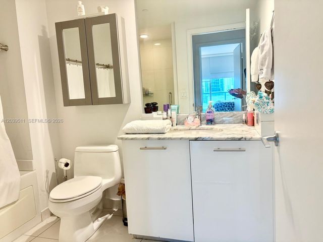 55 SE 6th Street 1706, Miami, FL 33131