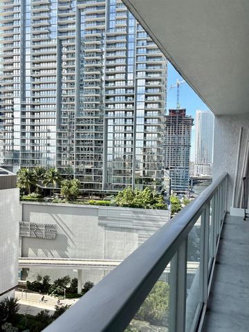 55 SE 6th Street 1706, Miami, FL 33131