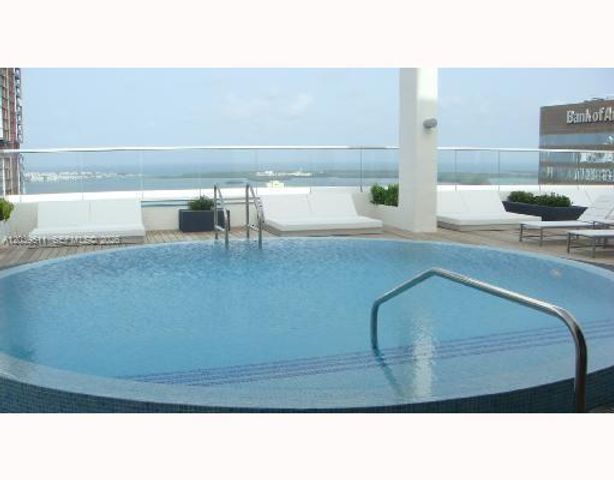 55 SE 6th Street 1706, Miami, FL 33131